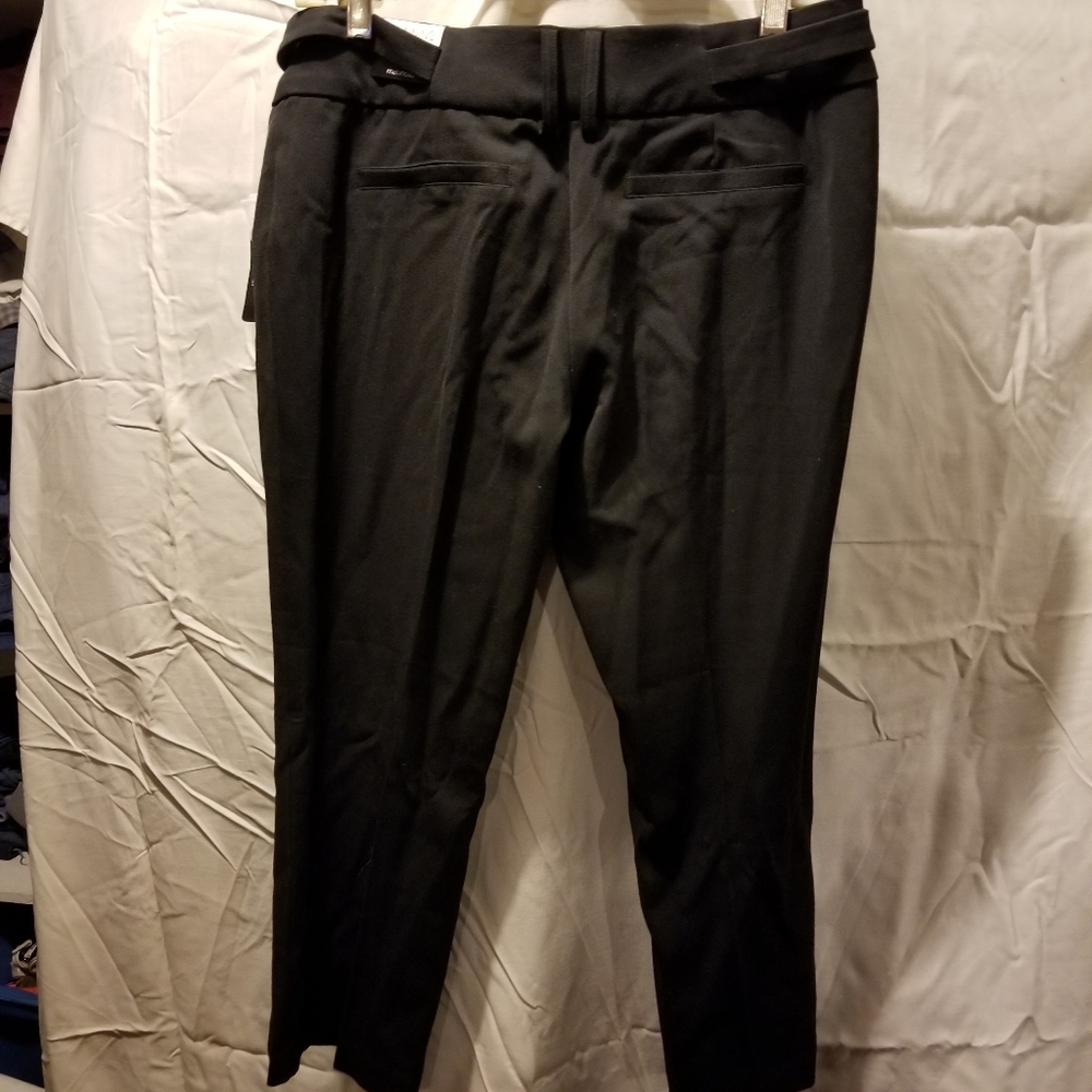 Maurices sz.7/8 crop pants